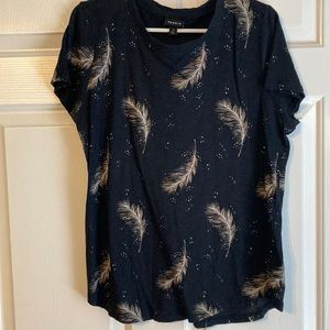 Torrid feather tee